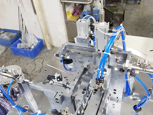 耳机座成型机器